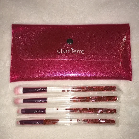 PINK Glitter Hearts Makeup Brush Set with Case NEW! - Picture 8 of 11